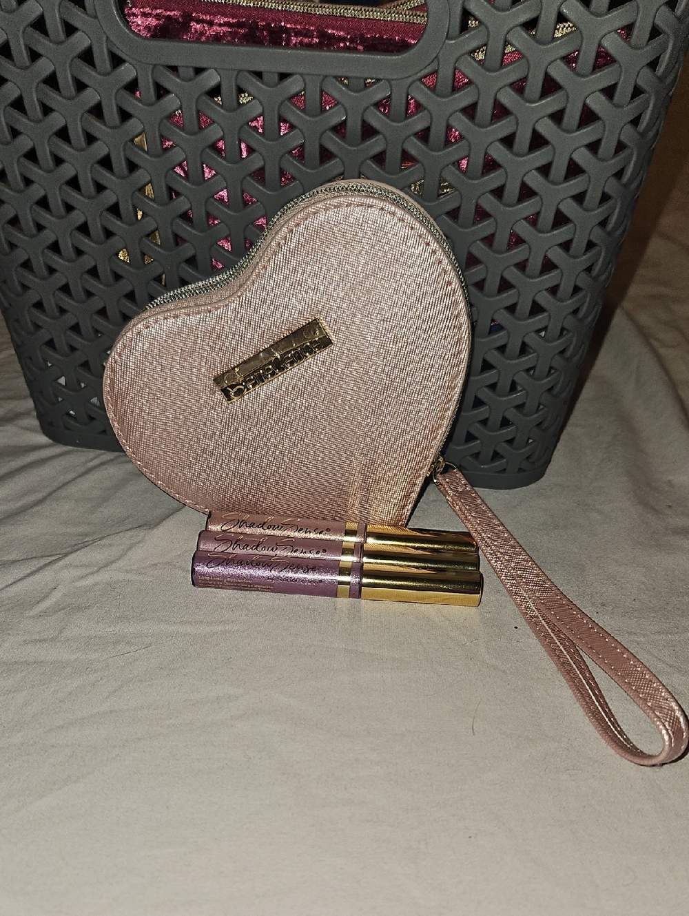 SeneGence Love Potion Shadow Trio With Heart Wristlet Pouch in Rose Gold